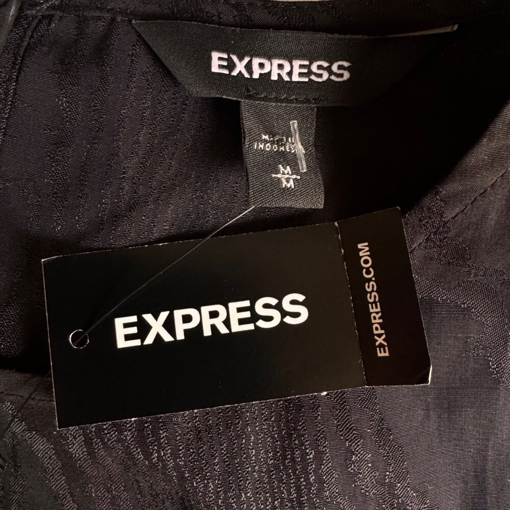 Express Black Textured Long Sleeve Top M Ruched Front Detail Keyhole Neck $60 - Picture 13 of 13